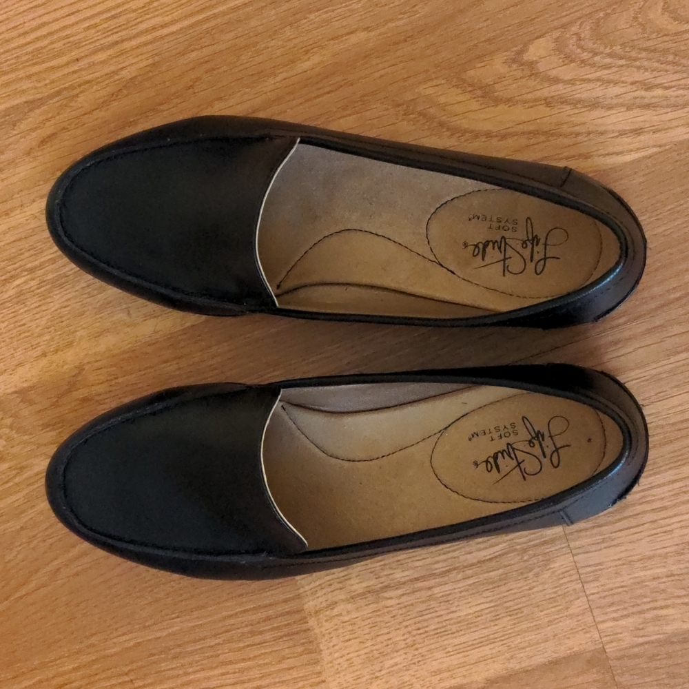 Brand New Life Stride Margot Black Loafers